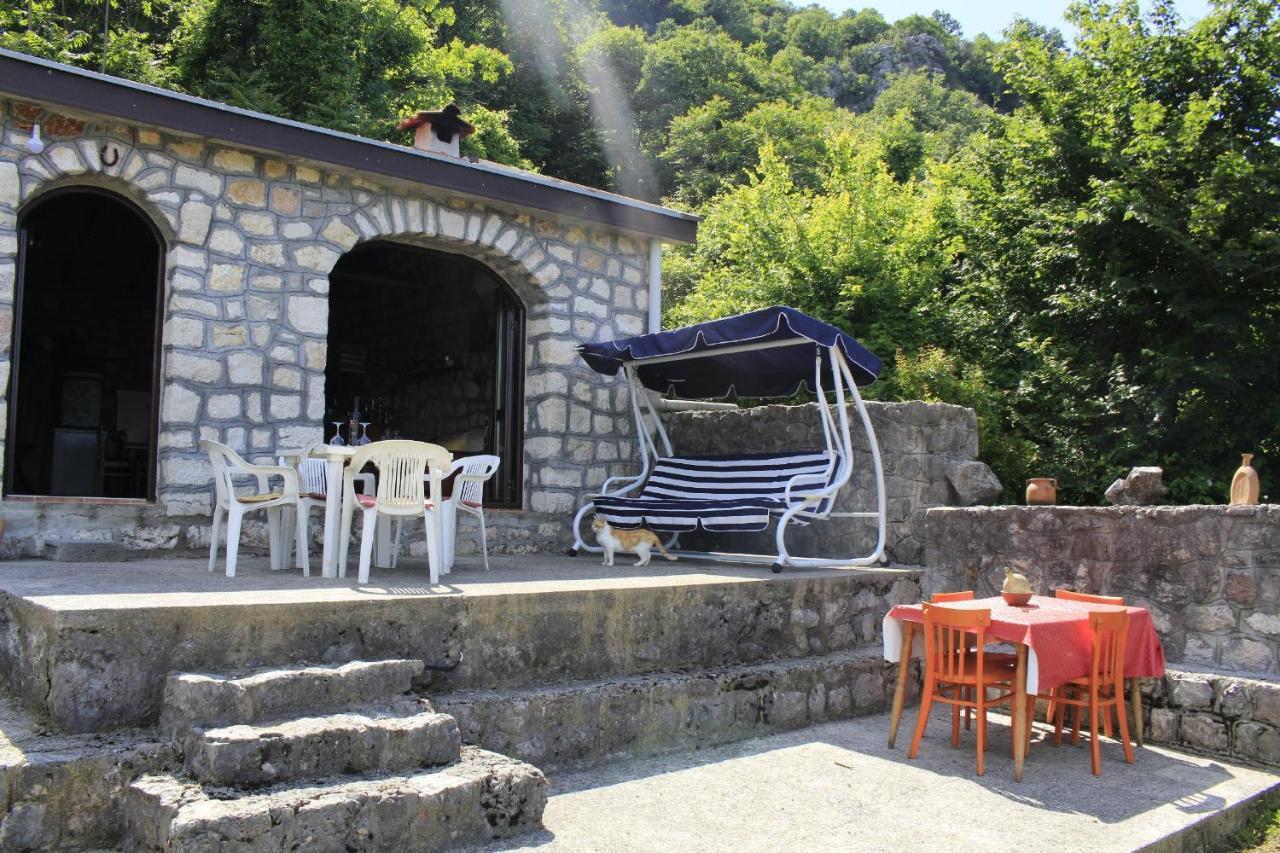 Вілла Rent House Orahovo Вірпазар Екстер'єр фото
